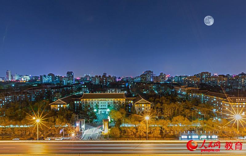 北京外国语大学 摄影 郭玮