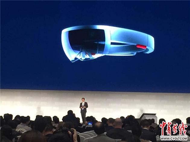 成果六：微软Hololens混合现实全息眼镜
