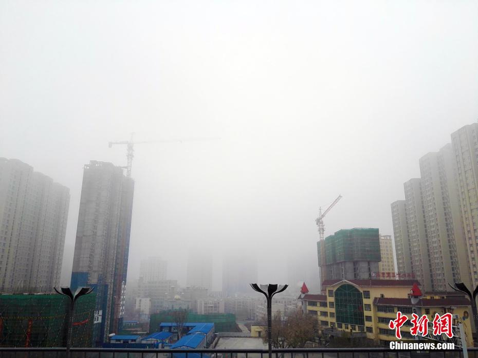 乌鲁木齐发布大雾黄色预警