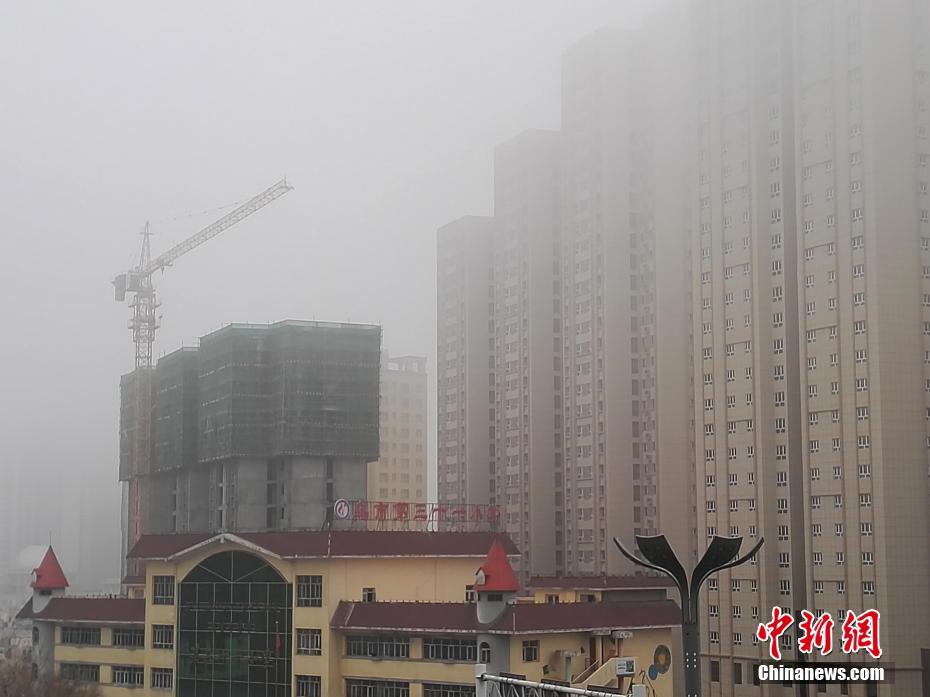 乌鲁木齐发布大雾黄色预警