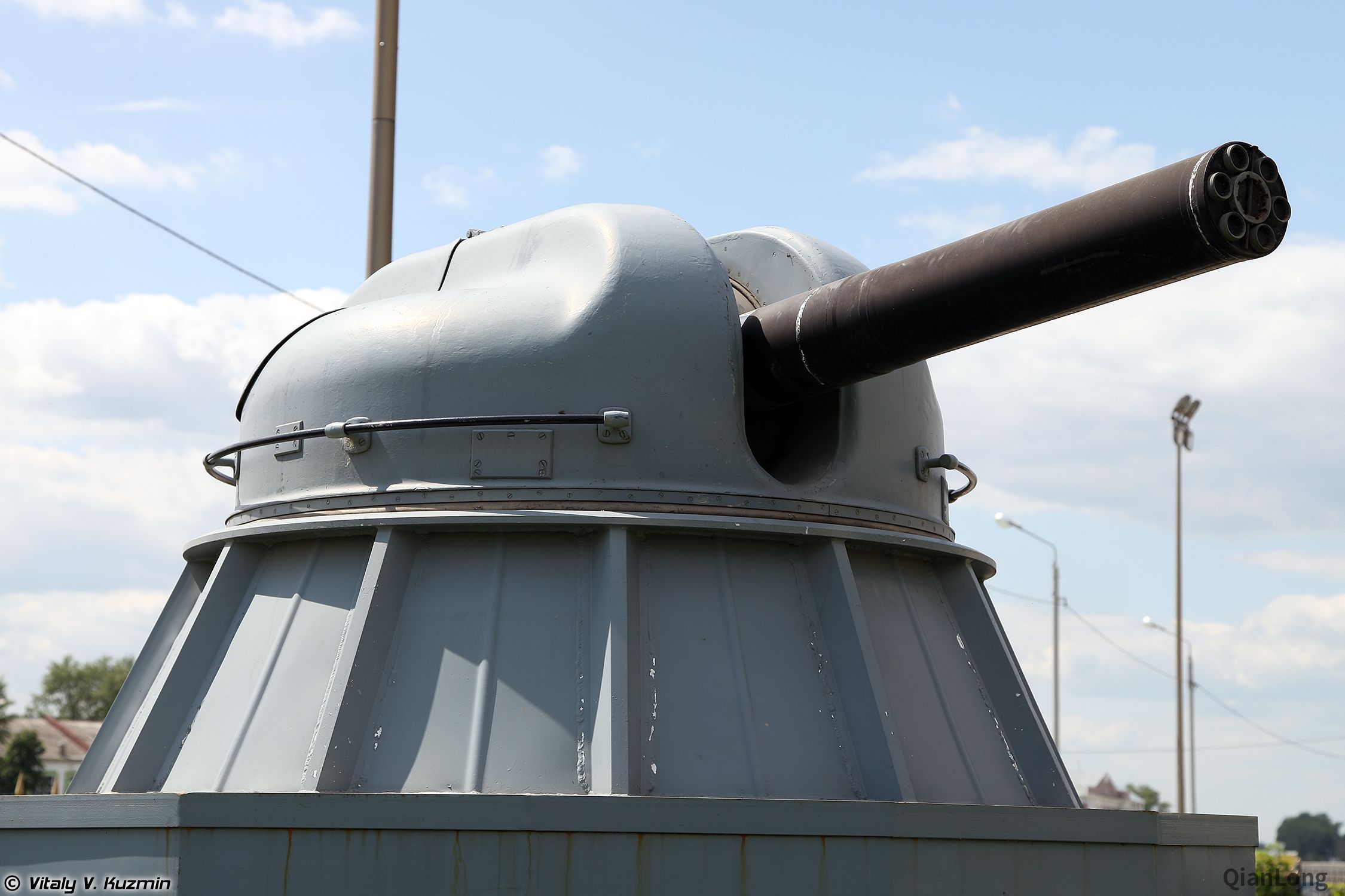 从袖珍手枪到远程火箭炮:俄罗斯记者参观图拉