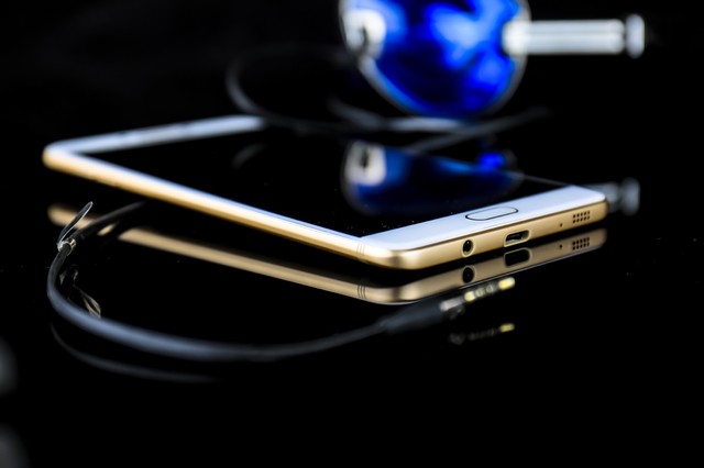 Galaxy C9 Pro 让你抓住每一个精彩瞬间 