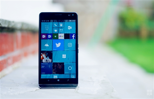 骁龙820 Win10手机惠普Elite X3登陆中国：价超苹果7