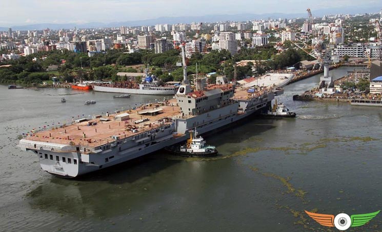 美海军工程师视察印度首艘国产航母称质量太差