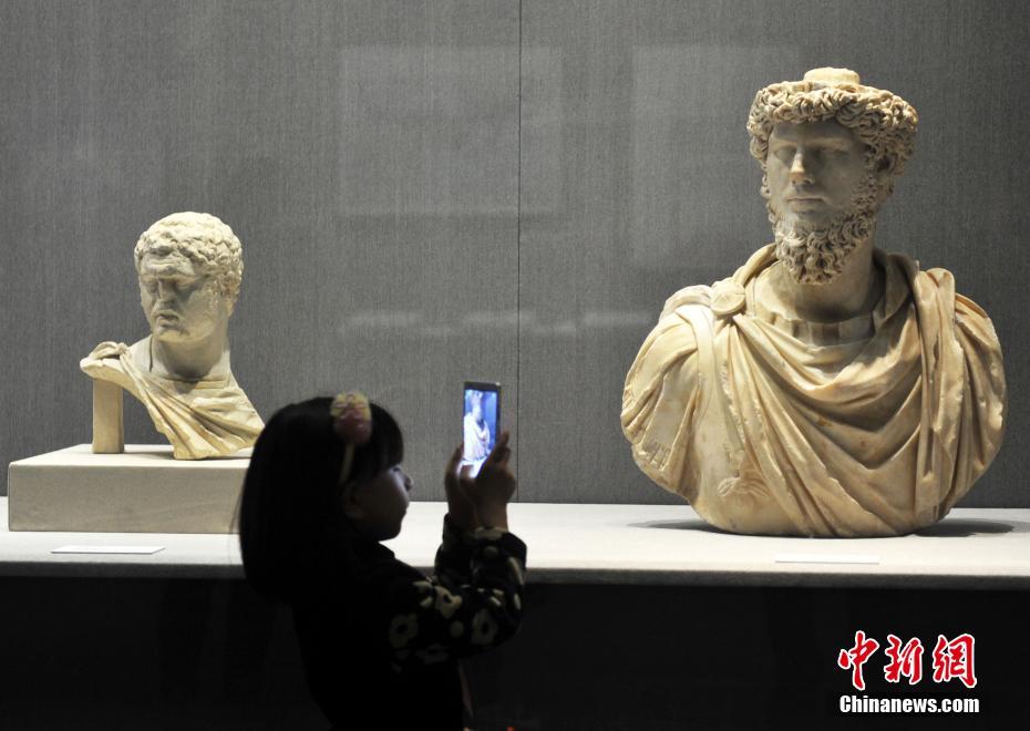 河北博物院首次举办大规模国外文物精品展