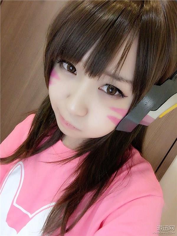 日本最清纯Coser新图：睡衣D.Va美得冒泡