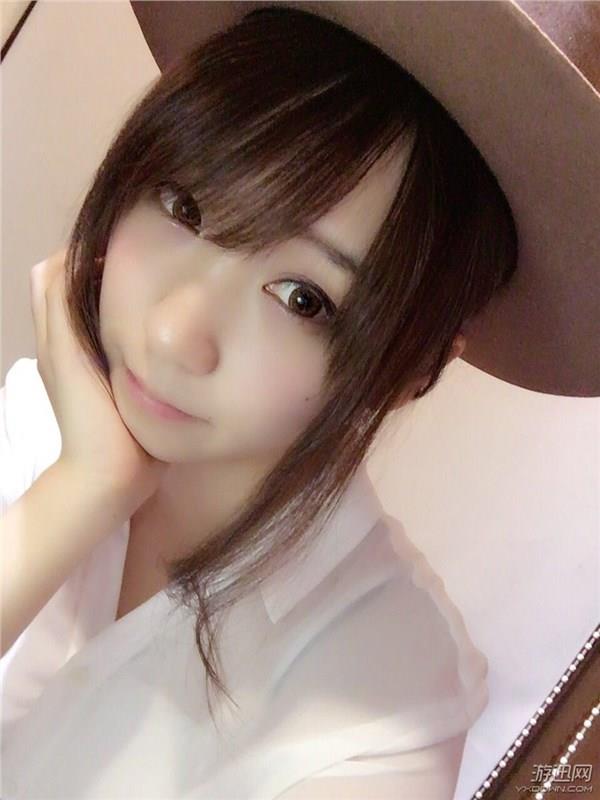 日本最清纯Coser新图：睡衣D.Va美得冒泡