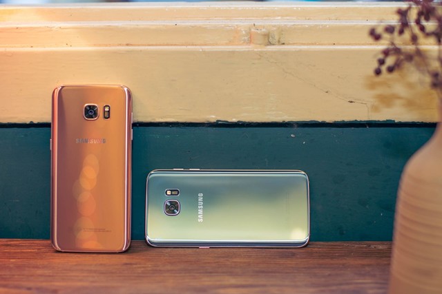 卓尔不群之路,是对时尚的致敬 Galaxy S7 edge图赏 
