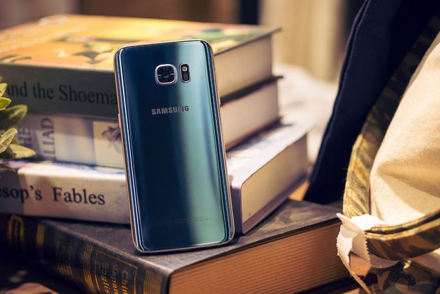 卓尔不群之路,是对时尚的致敬 Galaxy S7 edge图赏 