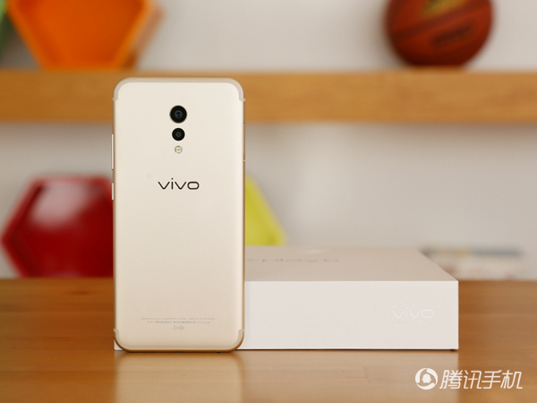 vivo Xplay6评测：合格的双曲屏 对焦速度出色