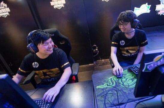 LOL2016全明星定妆照曝光 UZI帅气十足