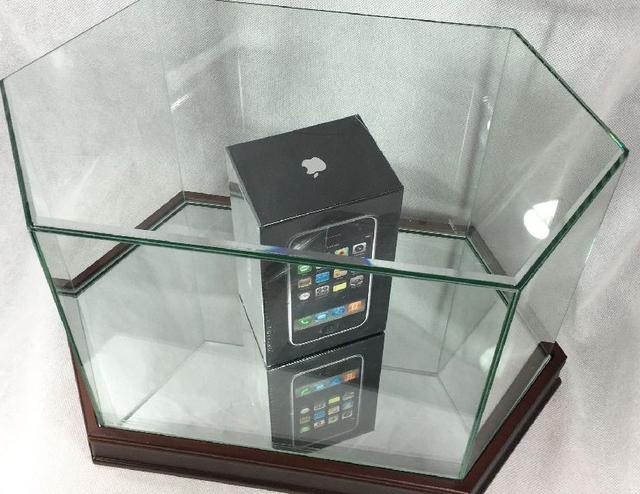 如果你还有一台全新初代iPhone，那可能要发财了