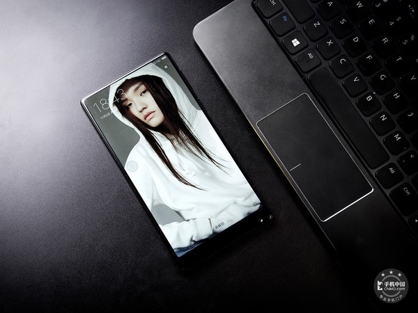 手机屏占比大乱斗 iPhone 7 Plus输惨了