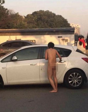 点击图片进入下一页