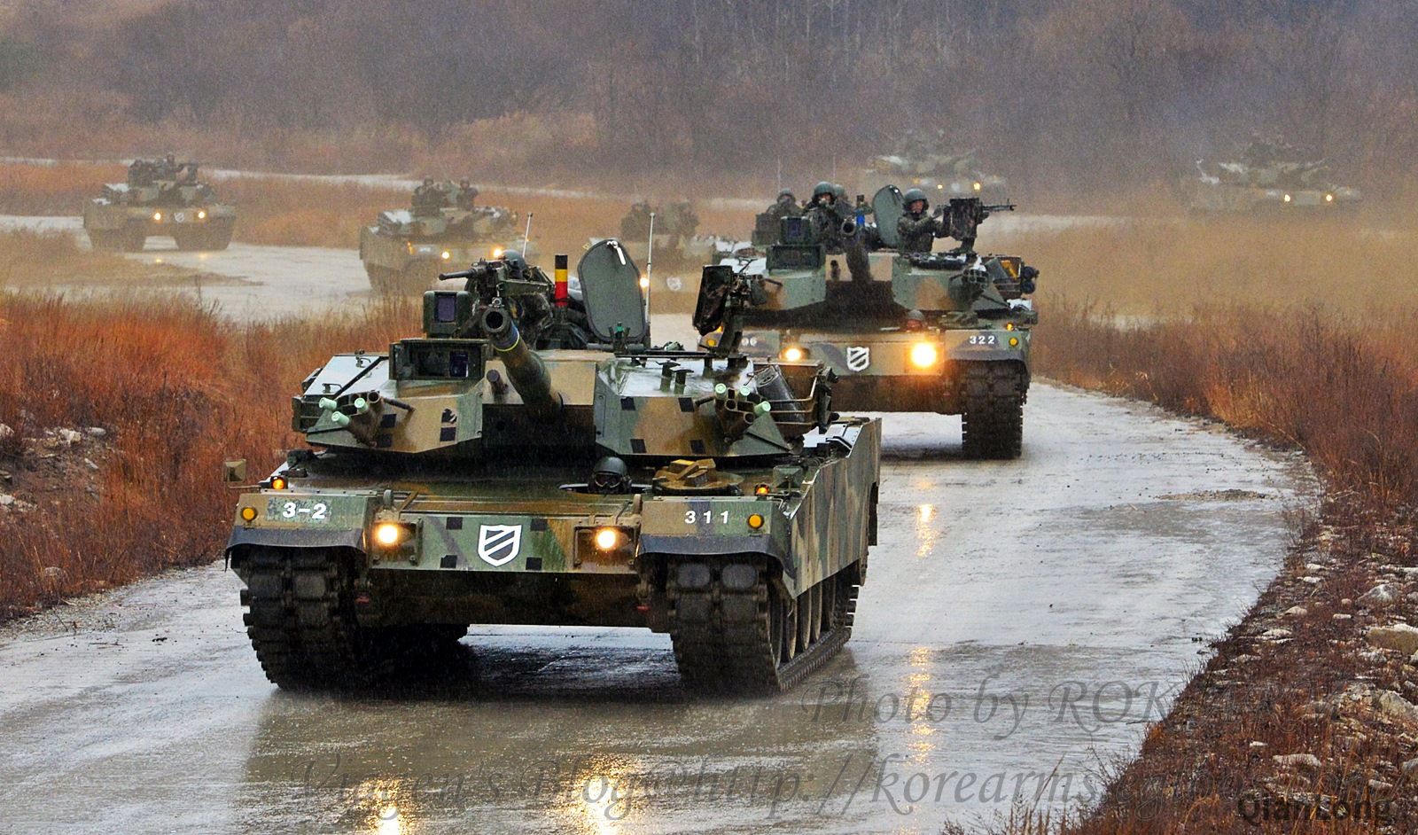 韩军演习 K1坦克怒射穿甲弹(2)-千龙网·中国首都网