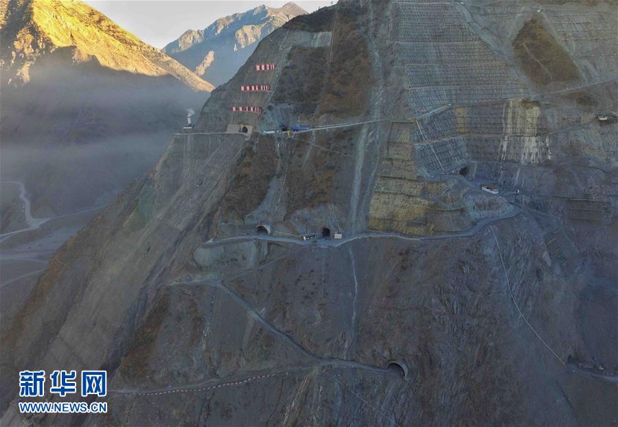 探访海拔3000米的四川两河口水电站施工现场(组图)-千龙网·中国首都网