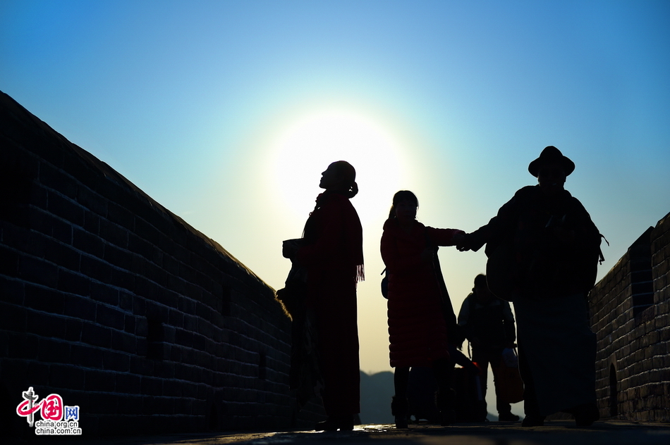 痛快呼吸 在金山岭长城蔚蓝天空下自由呼吸(6