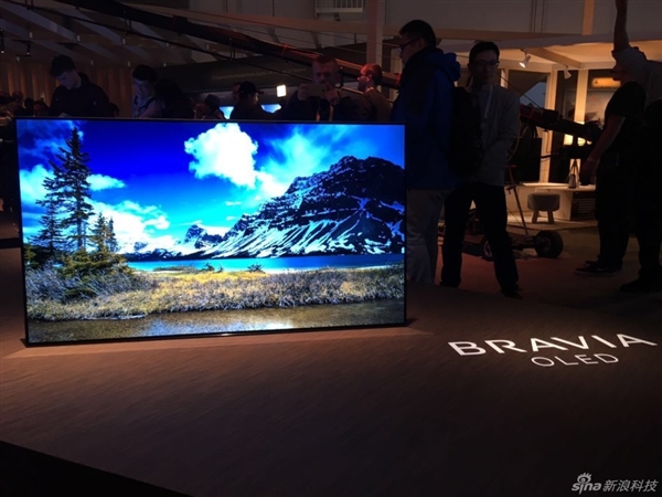 惊艳!索尼发布首款4K OLED旗舰电视:独创屏幕自发声
