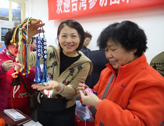 台湾桃米社区参访团到访北京 结对社区体会浓