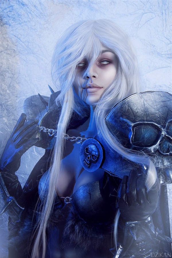 极品!俄罗斯美女COS性转阿尔萨斯:看一眼就被俘获