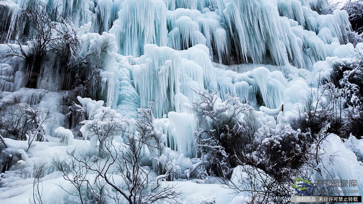 这里的冰瀑让你“一路惊喜“”--千龙网·中国首都网