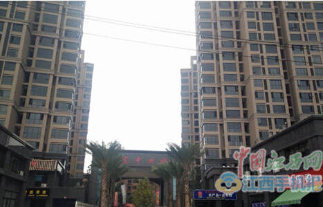 女教师跳楼自杀 老公炒股欠高利贷自己已怀有