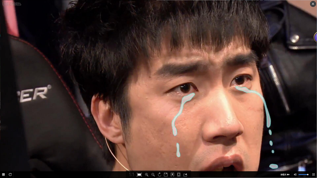 LOL拜年秀：PDD现场尬舞 骚男泪流满面