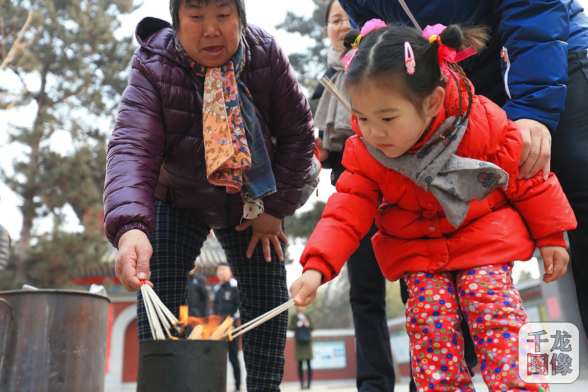 到天开寺看佛骨舍利 祈福庙会逛起来!--千龙网