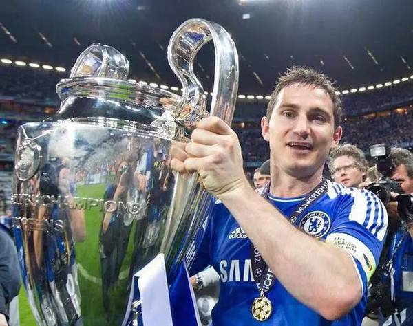 切尔西 神灯 兰帕德正式宣布挂靴 结束21年足球