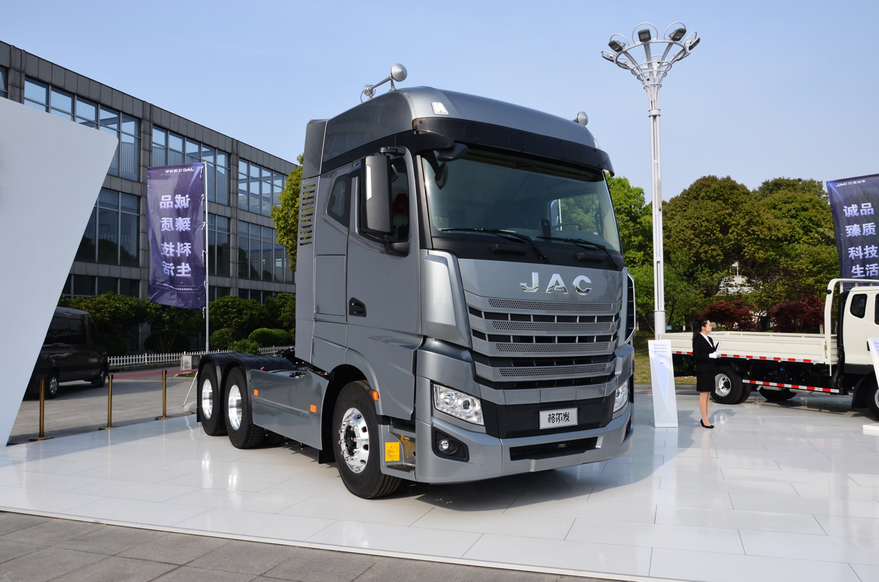 信赖源于高效:格尔发K7获卡车网最重奖-千龙网