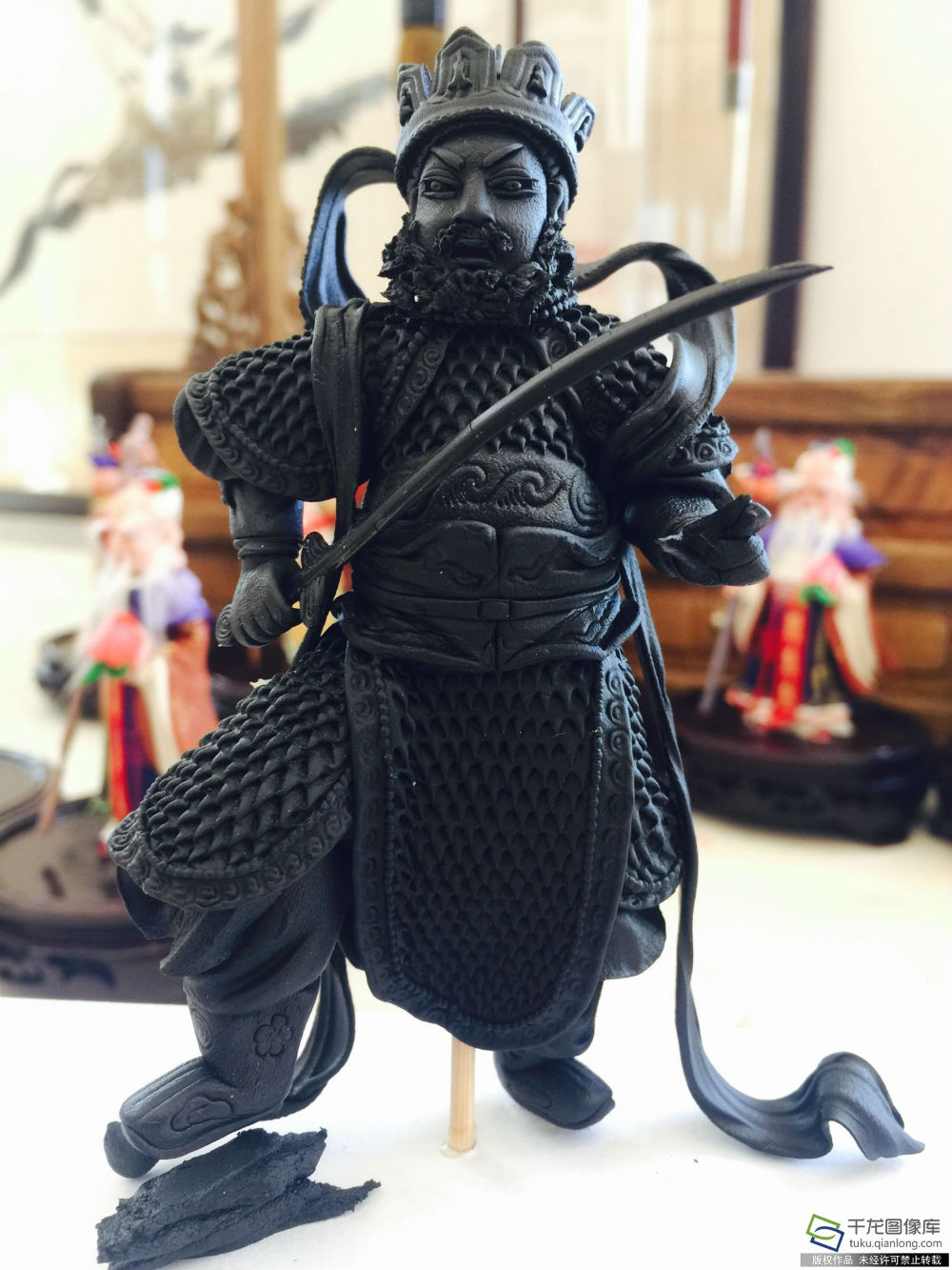 第三代唯一传人郎佳子彧:推广“面人郎”是我的使命(2)