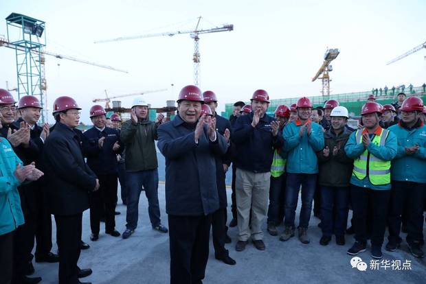 习近平指出,新机场建设非常重要,是北京发展和京津冀协同发展的需要。他说,许多国家提出想要开通或增开到北京的航线,但我们目前条件有限。新机场建设是我们国家发展一个新动力源。