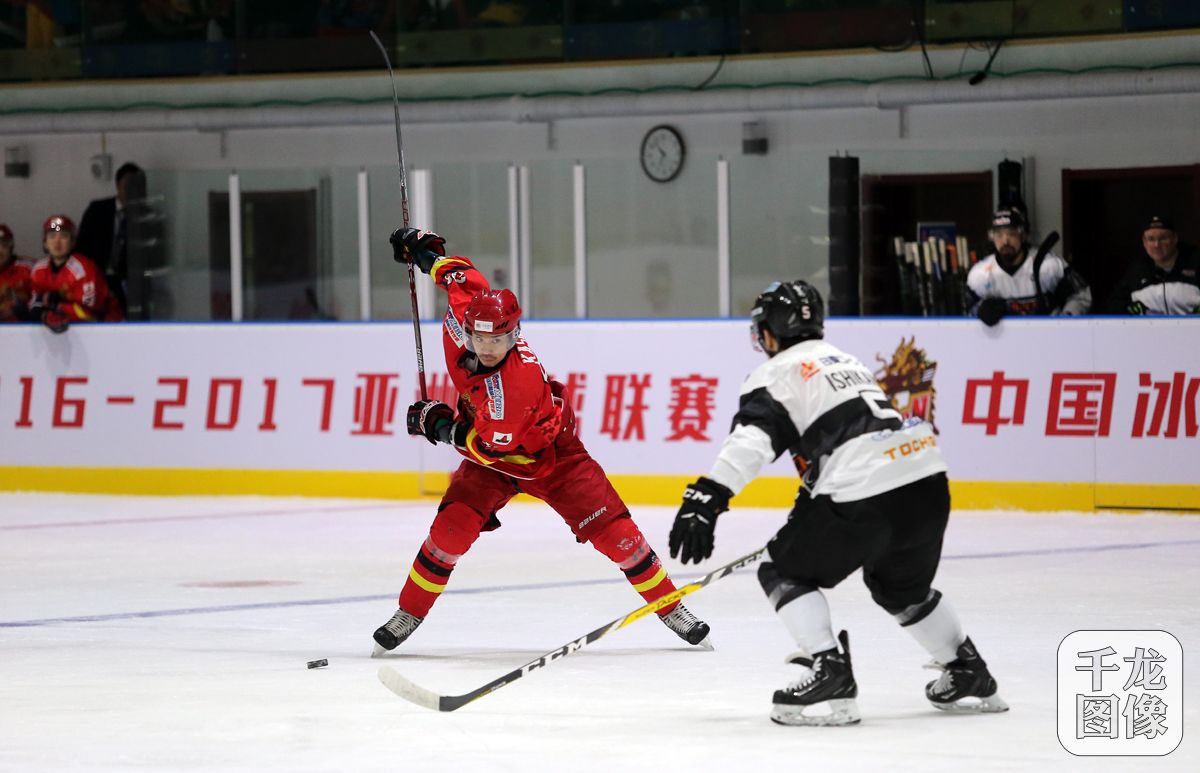 亚冰联赛主场亮相北京 东道主1:2不敌对手-千龙