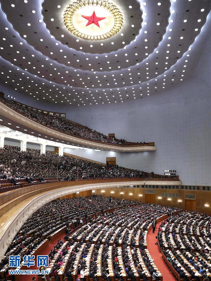 3月5日，第十二届全国人民代表大会第五次会议在北京人民大会堂开幕。 新华社记者 丁林 摄