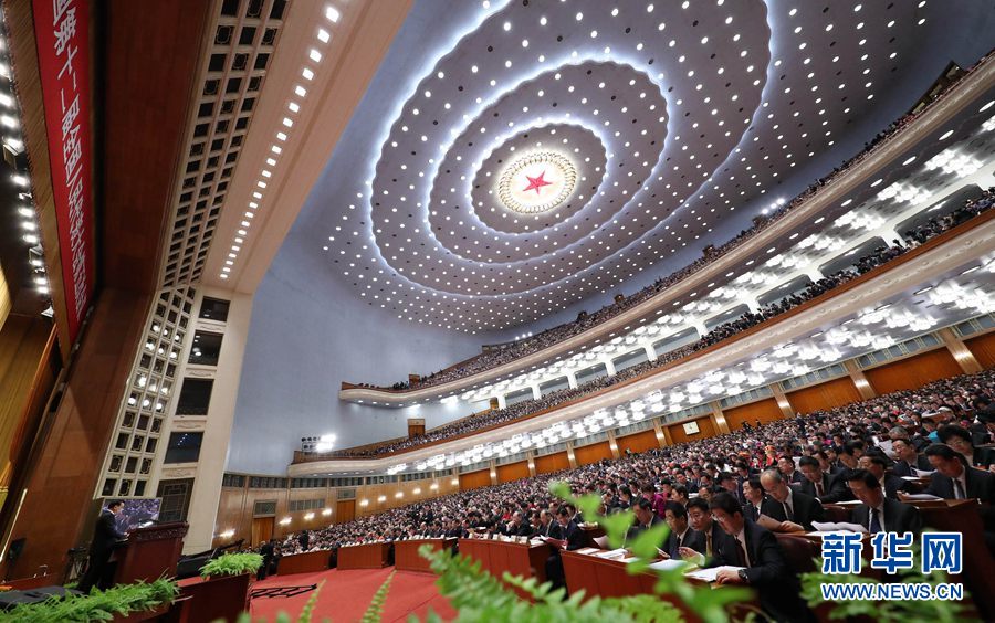 3月5日，第十二届全国人民代表大会第五次会议在北京人民大会堂开幕。国务院总理李克强作政府工作报告。 新华社记者 马占成 摄