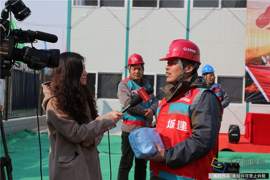 学雷锋·送健康--城建亚泰集团健康咨询义诊