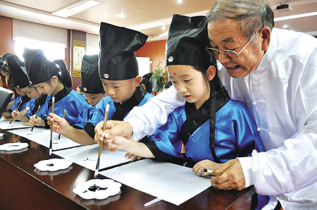 政协委员提议:建立传统文化终身教育体系-千龙