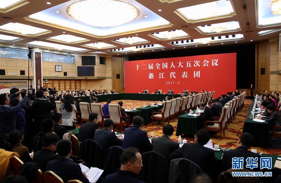 3月7日，十二届全国人大五次会议浙江代表团全体会议向媒体开放。新华社记者 金立旺 摄