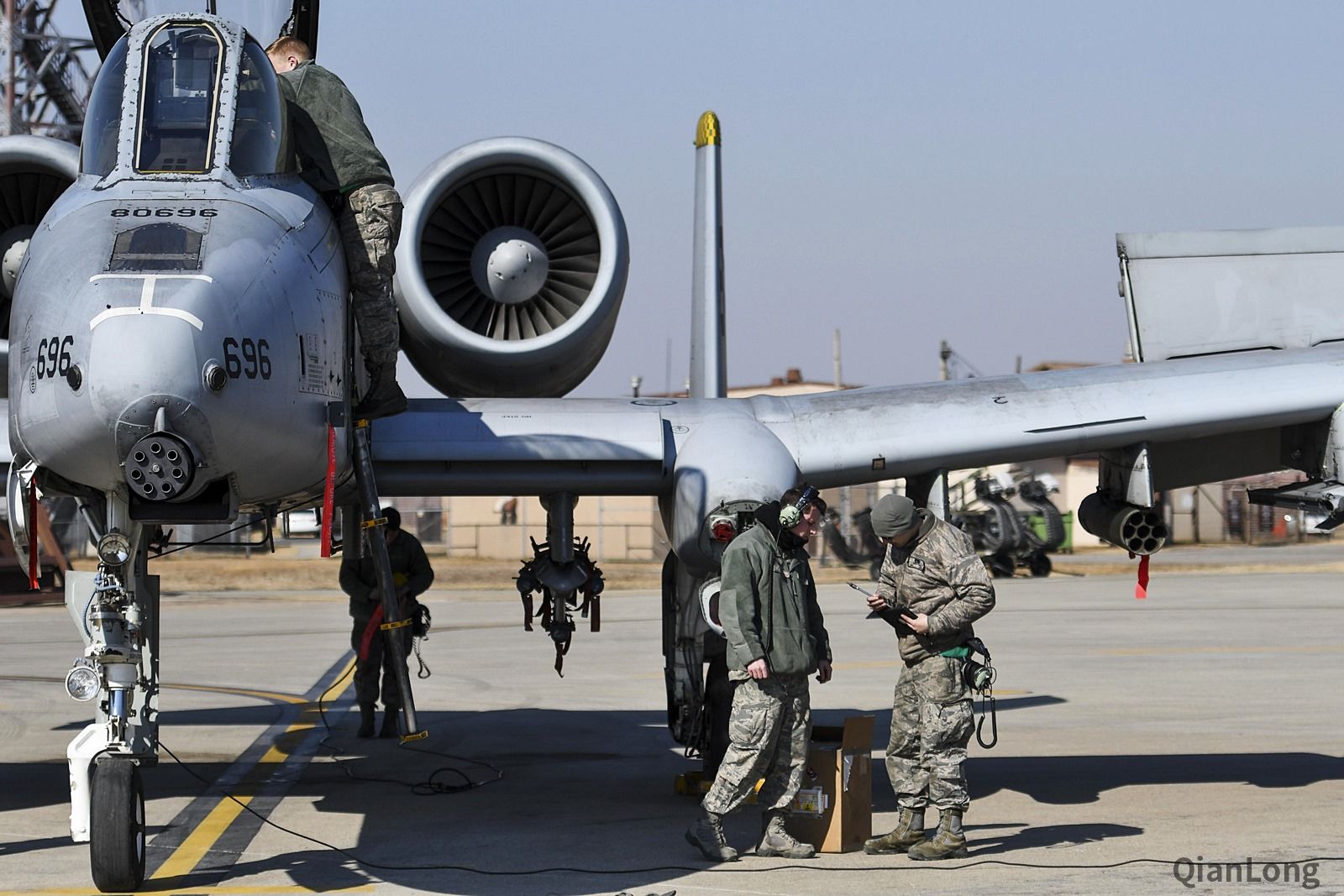 美韩空军联合军演 韩军战机的载弹量不如美军