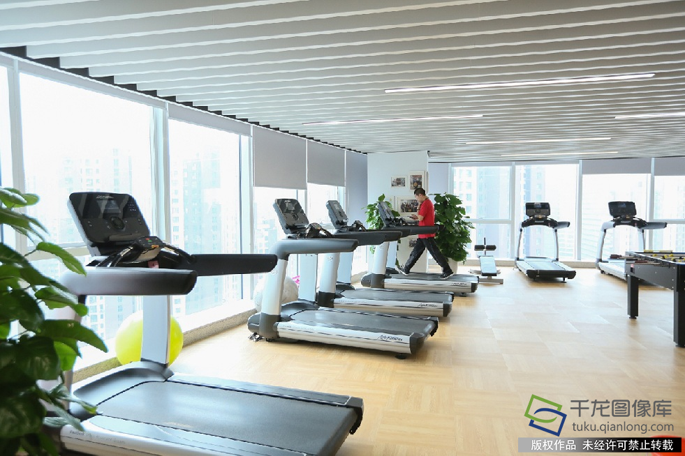 阿里巴巴集团北京办公区的员工健身房(千龙网记者陈健男 摄)