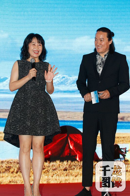 电影《七十七天》编剧曹金玲和导演赵汉唐