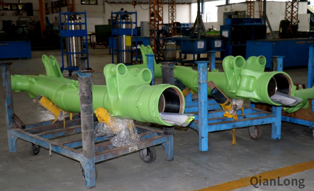 俄罗斯博主眼中的秘鲁飞机维修厂 门口有老飞