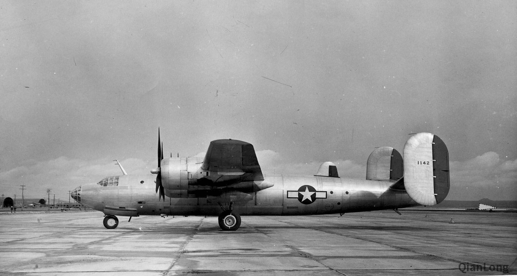 B-32统治者轰炸机 B-29超级空中堡垒轰炸机