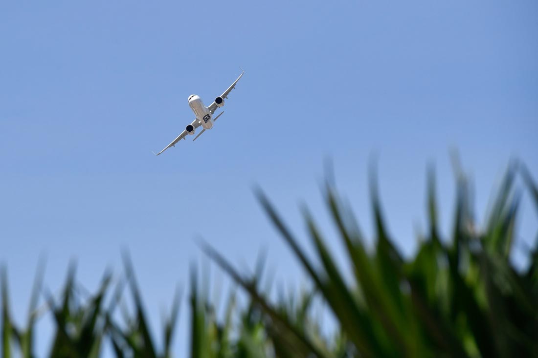 中国展团携拳头产品参加第52届巴黎航展 鹞鹰