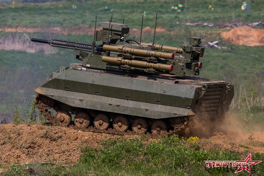 俄公开演示乌兰9号战斗机器人 超强火力可铲平叙境内IS分子(5)