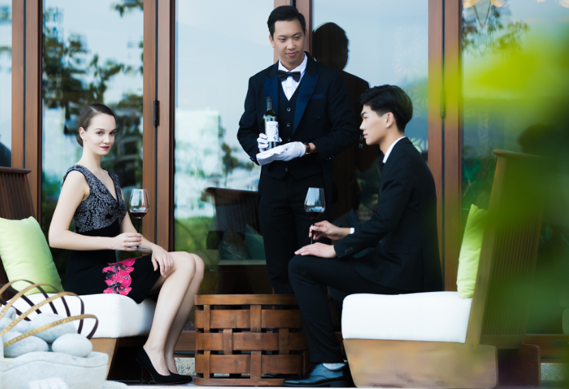 切入社群+,看高端酒店的圈层运营如何破局-千