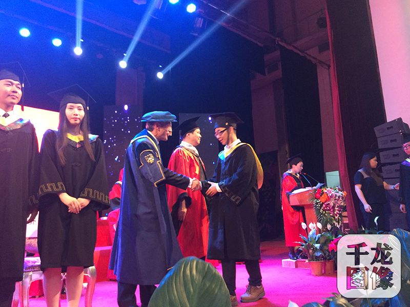 [北京ING]北邮国际学院583人获中、英两高校学