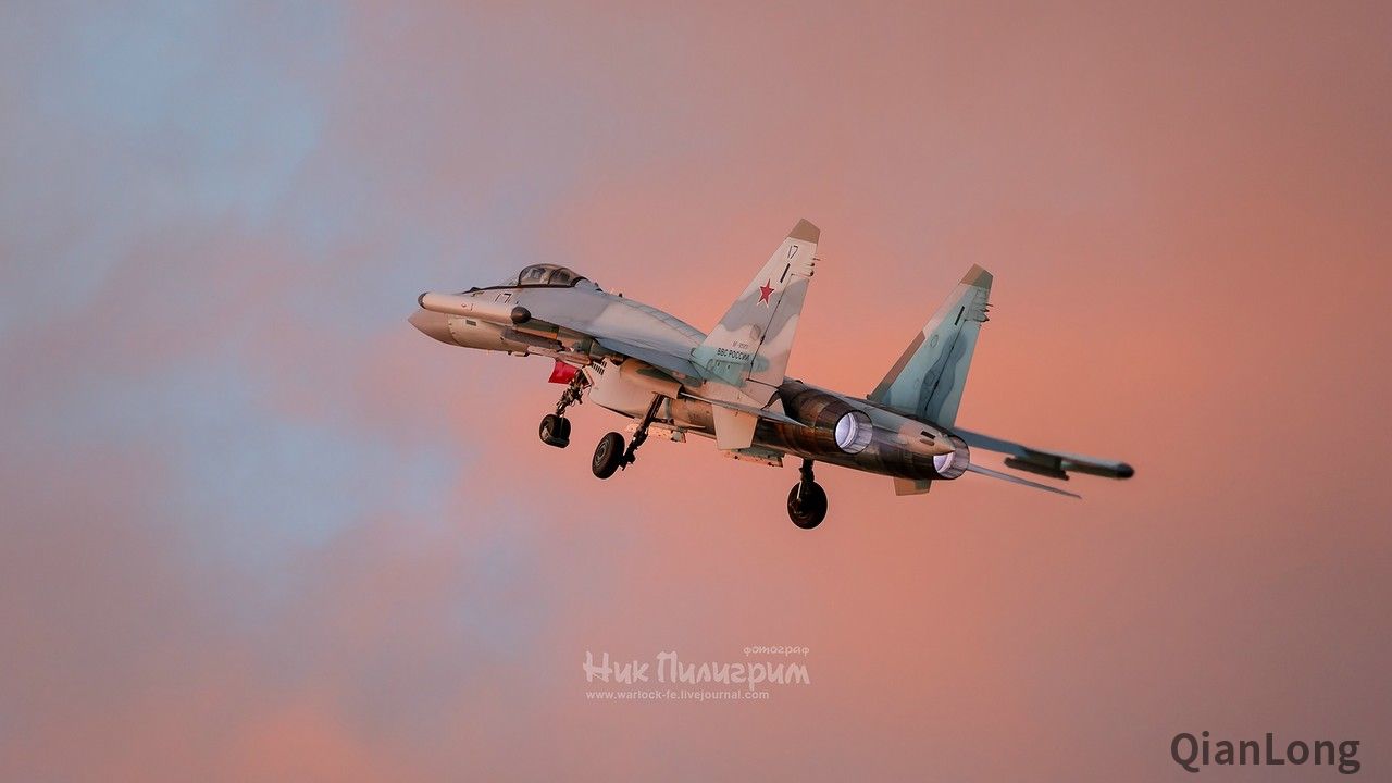 俄空军进行飞行训练 海军的米格-31战斗机也参