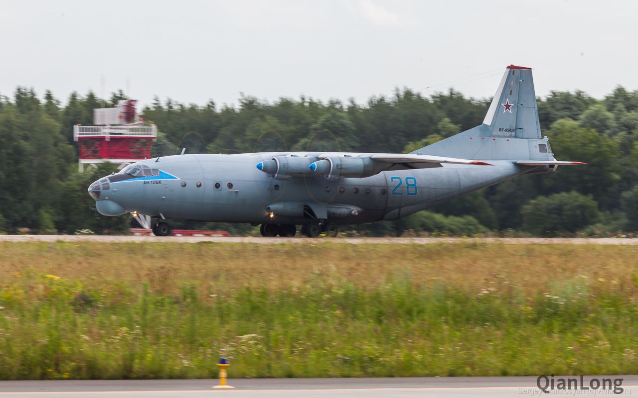 即将开幕的莫斯科航展 苏-35S挂4枚Kh-101巡航导弹出场(8)