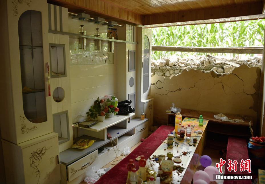 探访九寨沟震区受损的上四寨村